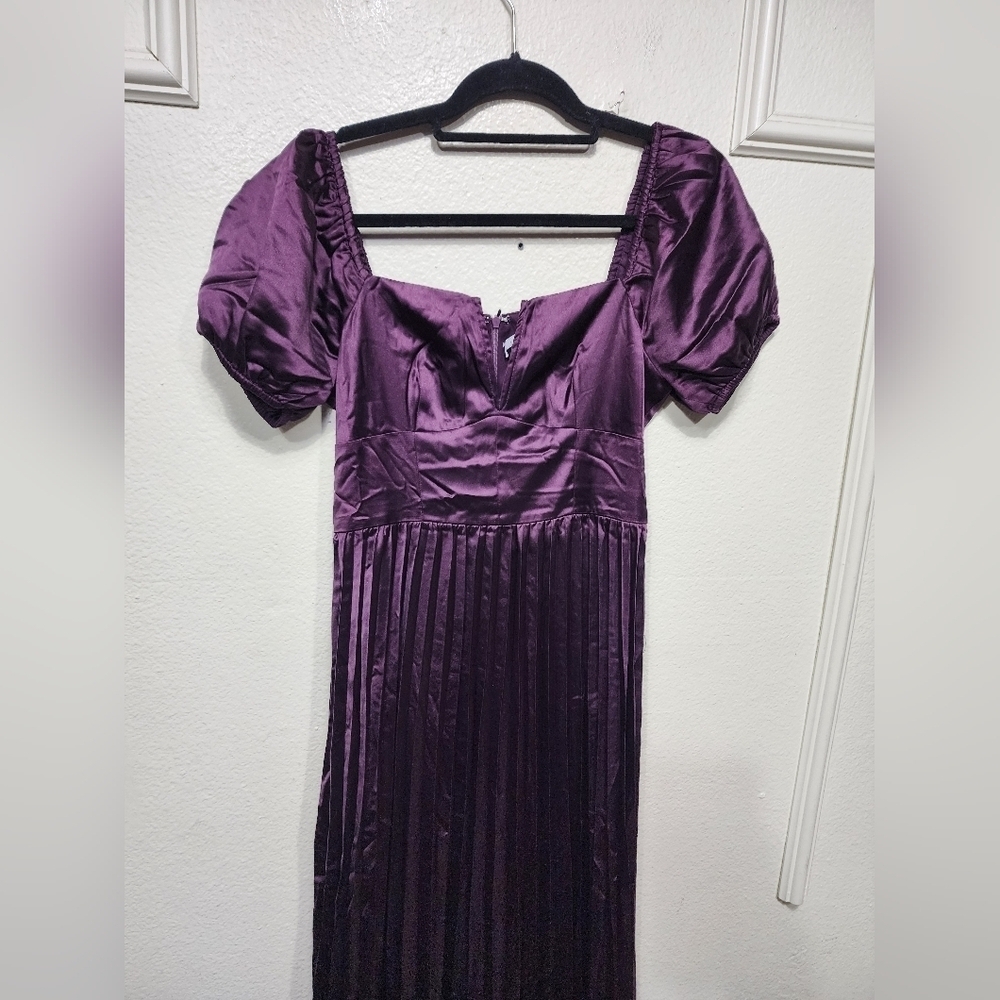 Lulus Flawless Forever Dark Purple Satin Pleated Midi Dress M Wedding Party Prom - Picture 7 of 9